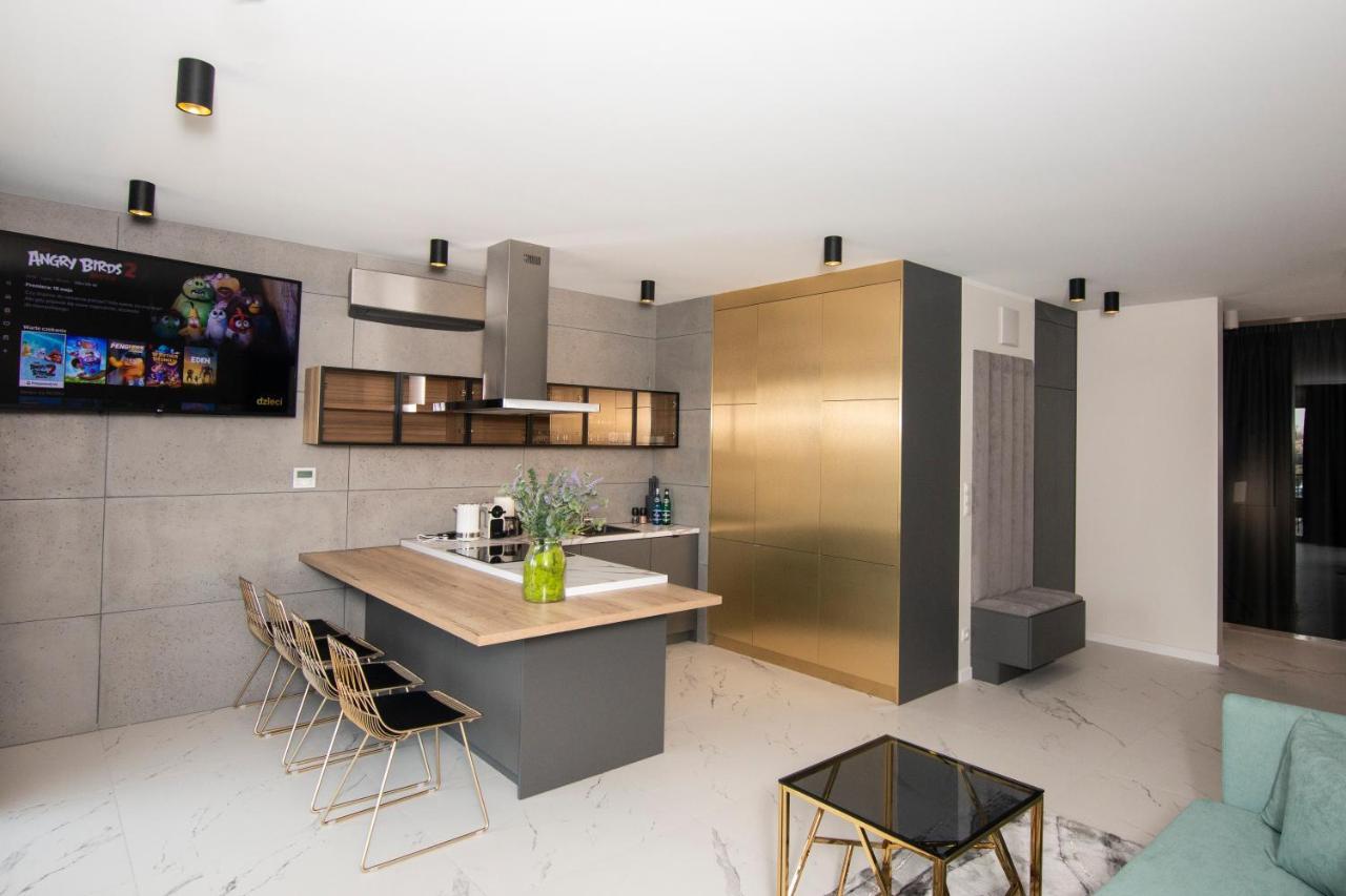 El Apartments - Aries Poznan Bagian luar foto